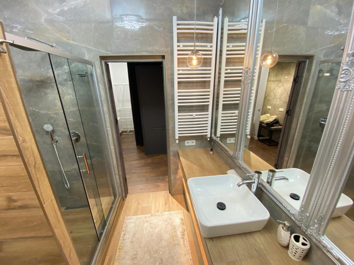 Rentnow Modern Lux Apartment In Centre Chişinău Extérieur photo